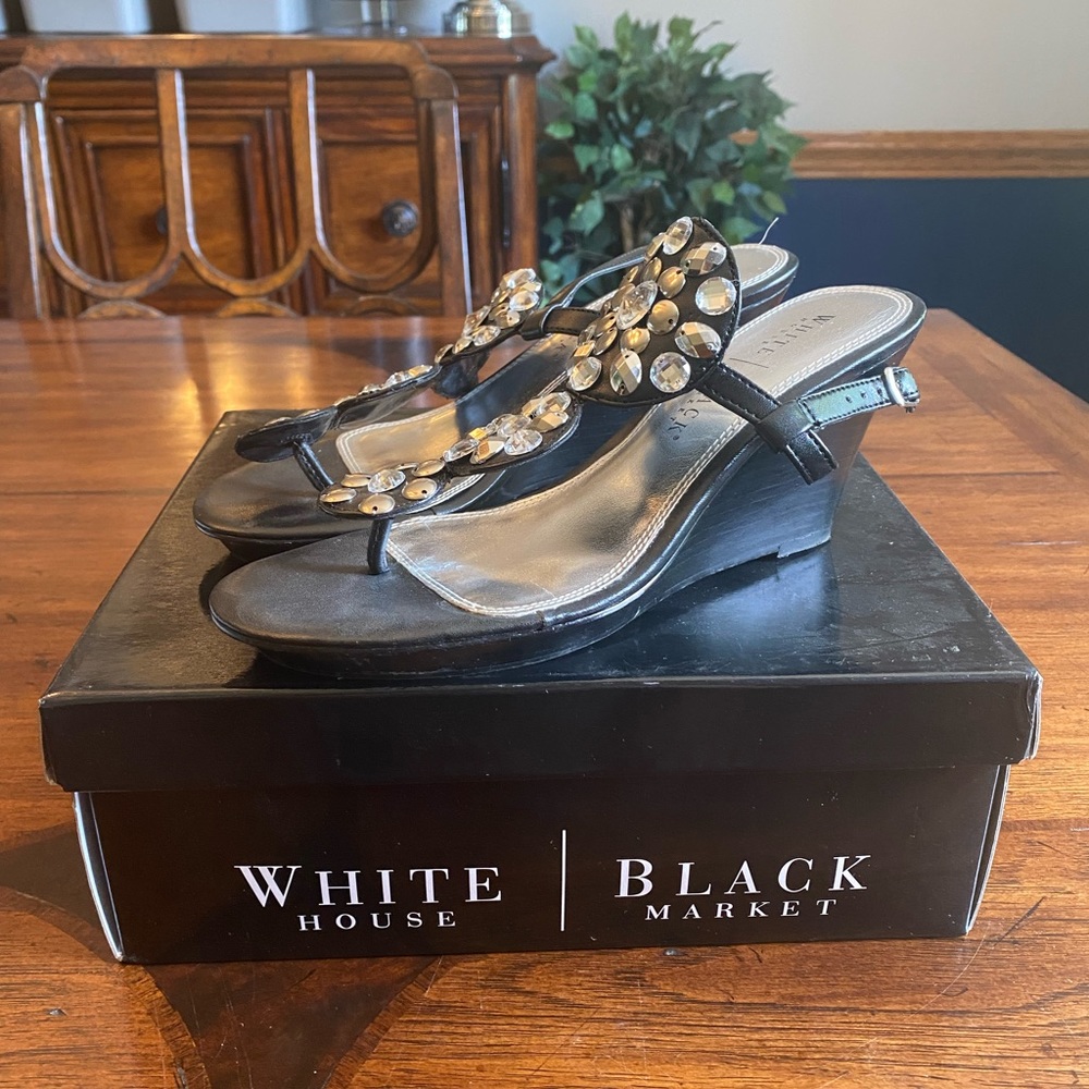 💥Gently Used! Black with rhinestone wedge sandal
